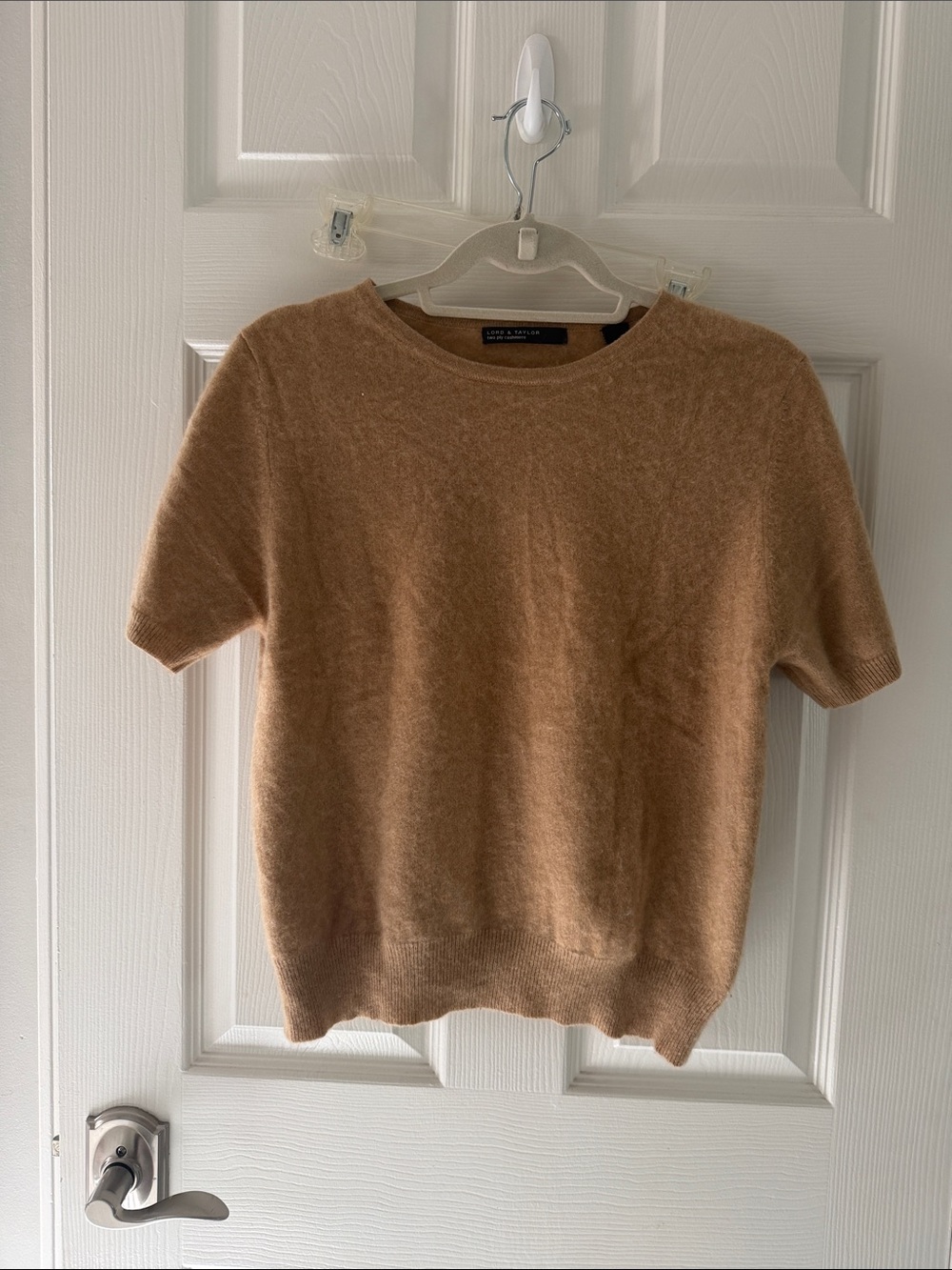 Lord & Taylor short sleeve 2 ply cashmere sweater color camel ,size XL - Picture 2 of 6